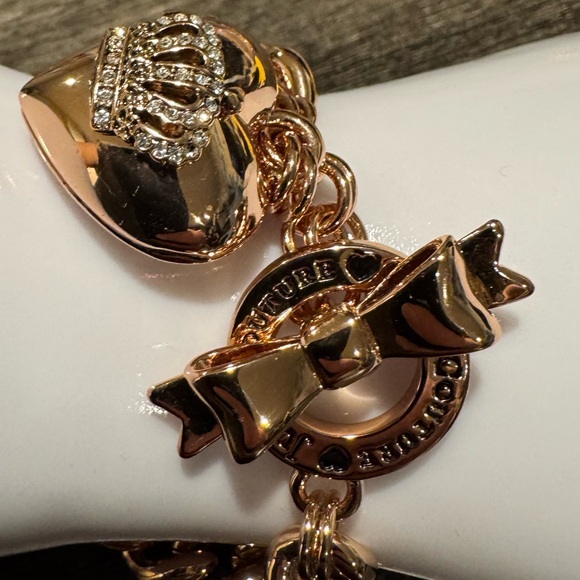 Juicy Couture Gold Heart Locket Charm Bracelet - Picture 3 of 4